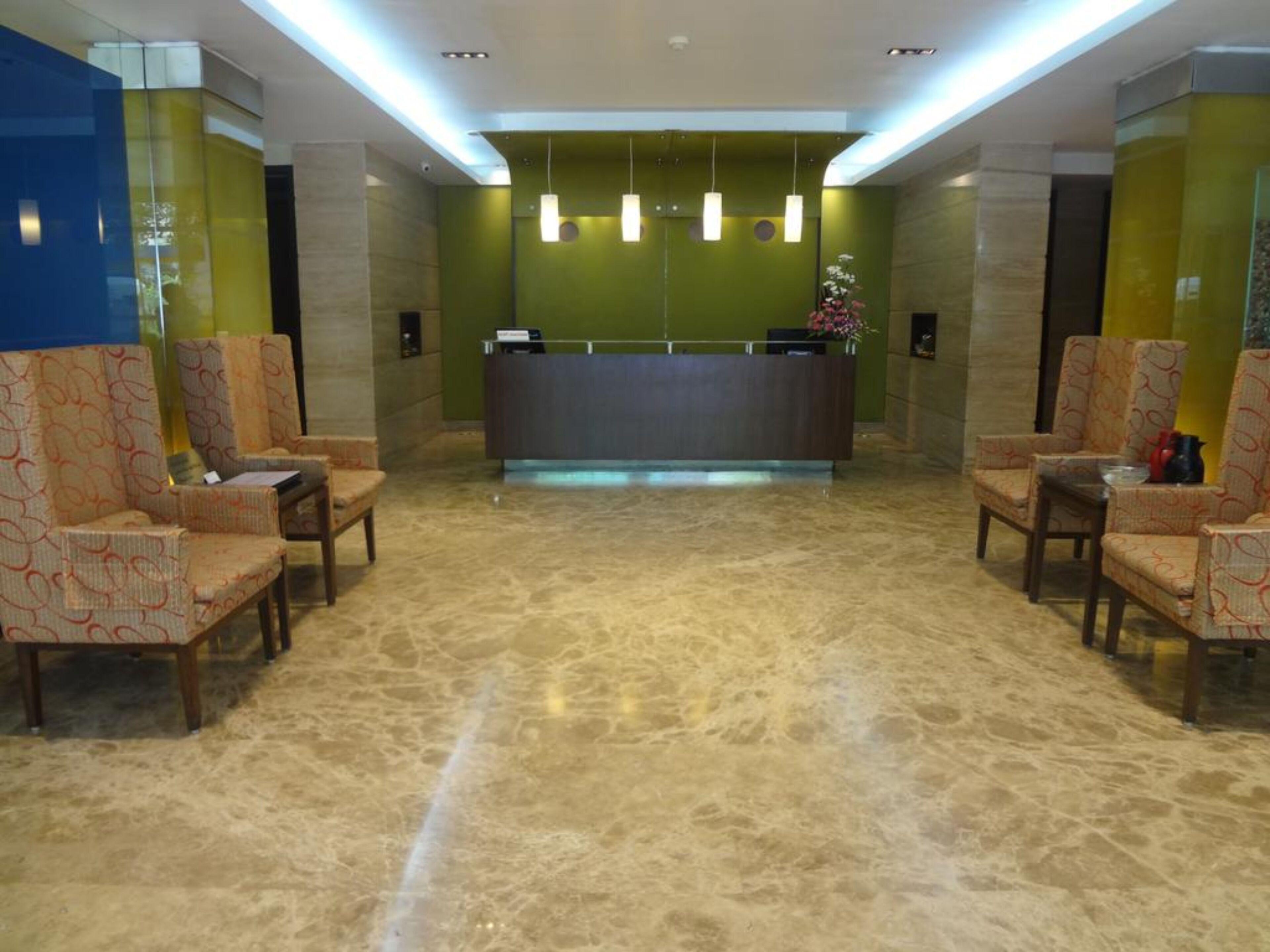 Ascot Hotel — Kuvat 2